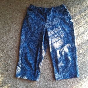 St. John's Bay blue capris